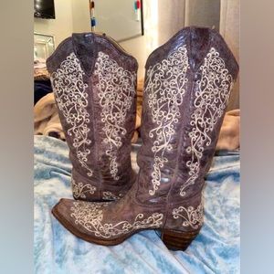 Woman’s Ariat boots 7.5